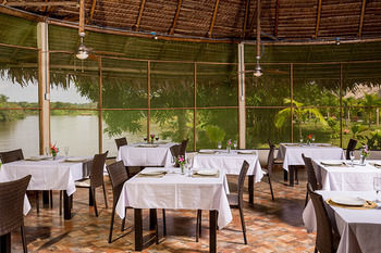 Imagen de la piscina del Hotel Irapay Amazon Lodge. Foto 14