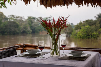 Imagen de la piscina del Hotel Irapay Amazon Lodge. Foto 15