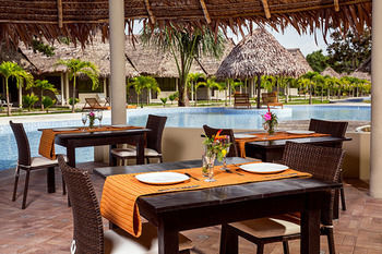 Imagen de la piscina del Hotel Irapay Amazon Lodge. Foto 16