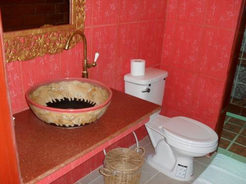 Imagen de la habitación del Hotel Irawadee Resort. Foto 14