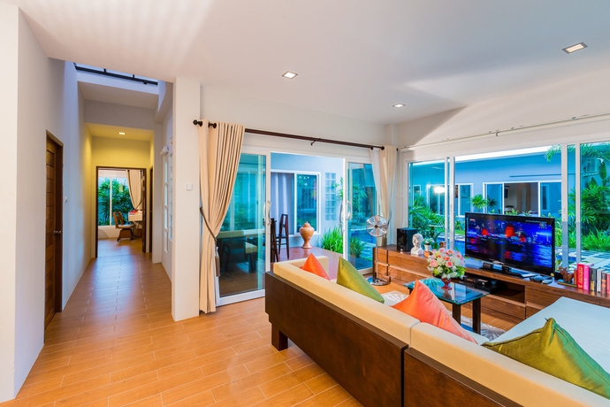 Imagen de los interiores del Hotel Irawan House. Foto 3