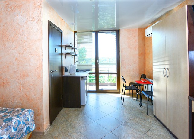 Imagen de la habitación del Hotel Irena. Foto 7