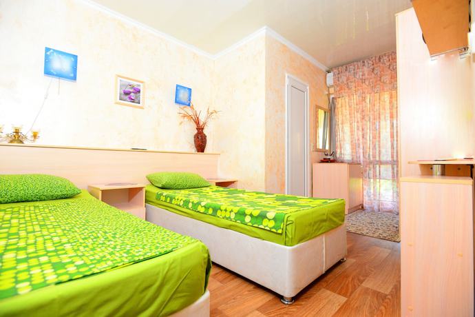 Imagen de la habitación del Hotel Irena. Foto 13