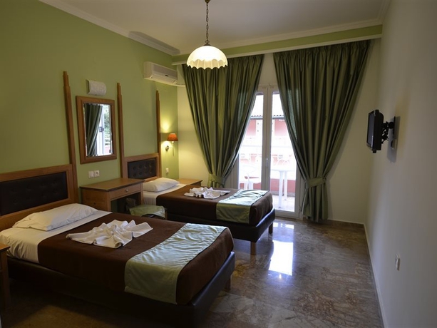 Imagen general del Hotel Irene Apartments, Sinarades. Foto 2