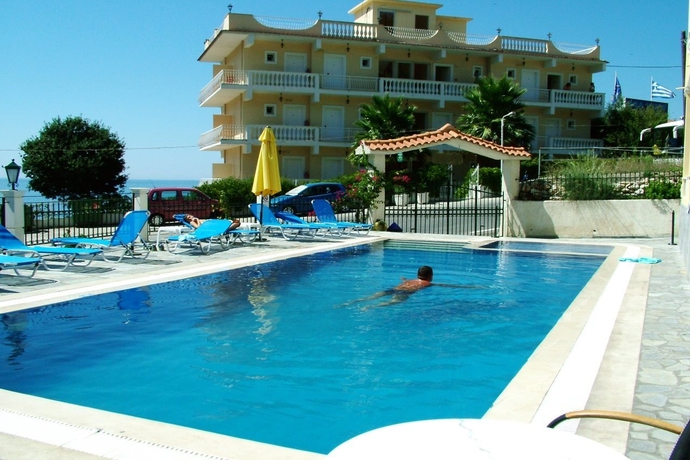 Imagen general del Hotel Irene Apartments, Sinarades. Foto 3