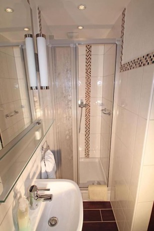 Imagen de la habitación del Hotel Irene, Bad König. Foto 6