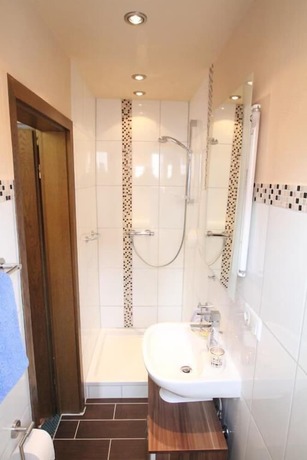 Imagen de la habitación del Hotel Irene, Bad König. Foto 8