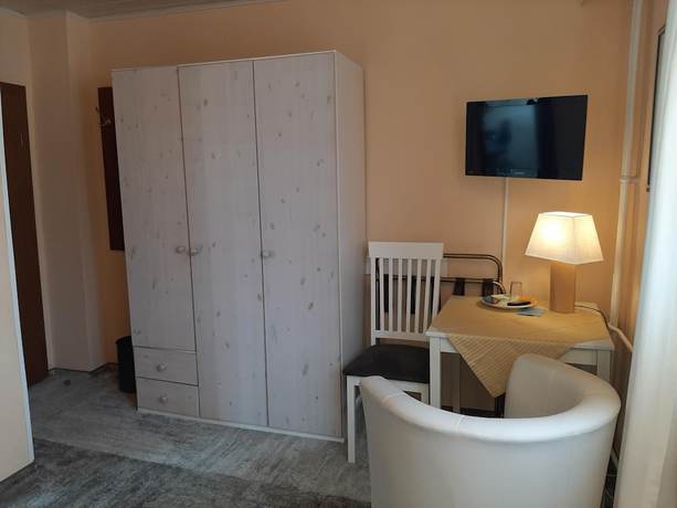 Imagen de la habitación del Hotel Irene, Bad König. Foto 11