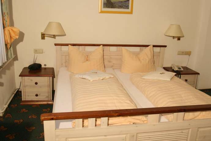 Imagen de la habitación del Hotel Irene, Bad König. Foto 15