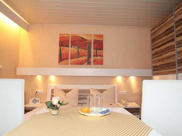 Imagen de la habitación del Hotel Irene, Bad König. Foto 18