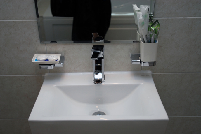 Imagen de la habitación del Hotel Irene City. Foto 2
