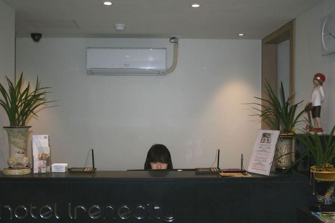 Imagen de los interiores del Hotel Irene City. Foto 14