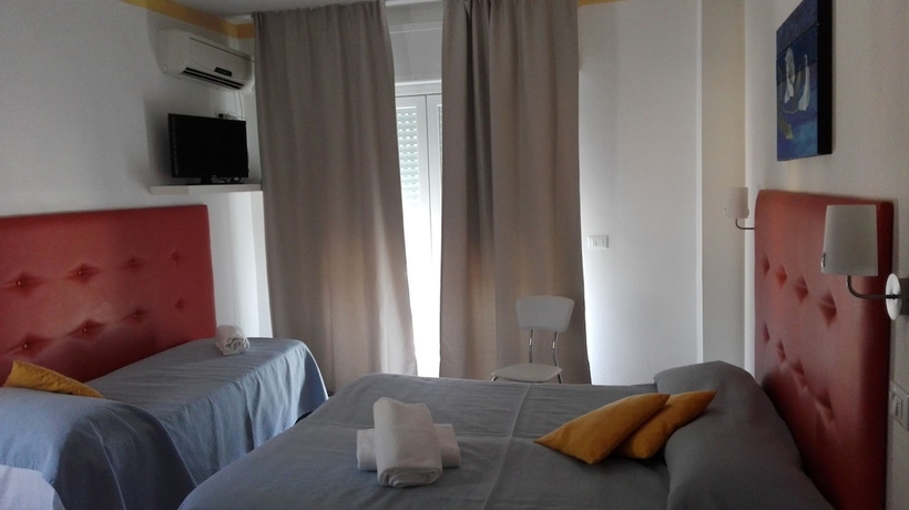 Imagen de la habitación del Hotel Irene, Lignano Sabbiadoro. Foto 15