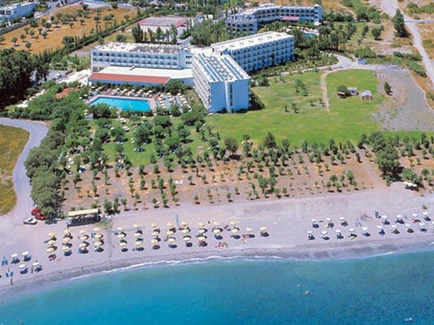 Imagen general del Hotel Irene Palace Beach Resort. Foto 15