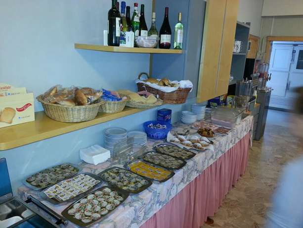 Imagen del bar/restaurante del Hotel Irene, Riccione. Foto 9
