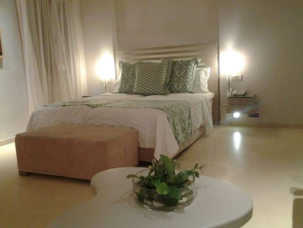 Imagen de la habitación del Hotel Iria Beach art hotel. Foto 4