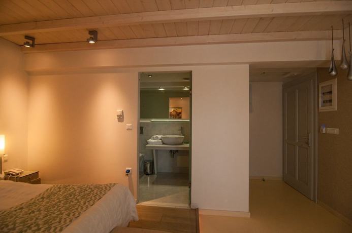 Imagen de la habitación del Hotel Iria Beach art hotel. Foto 8