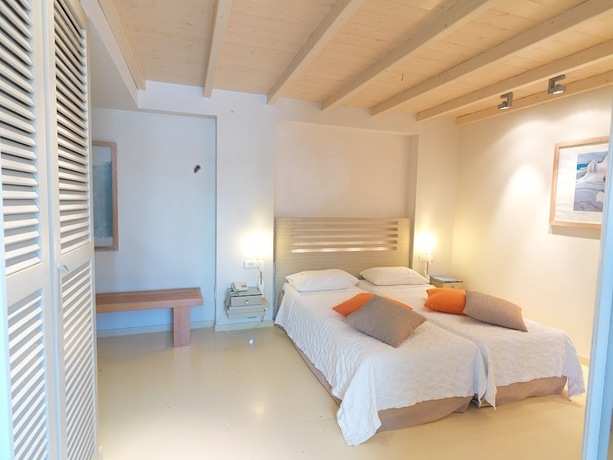 Imagen de la habitación del Hotel Iria Beach art hotel. Foto 12