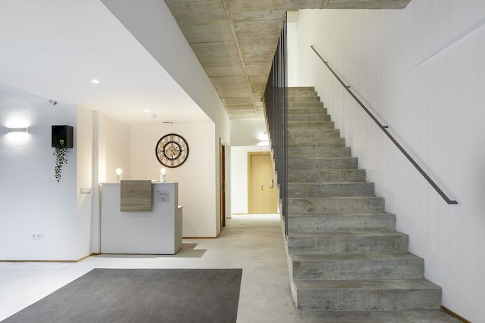 Imagen de los interiores del Hotel Iriape Estella Rooms. Foto 17