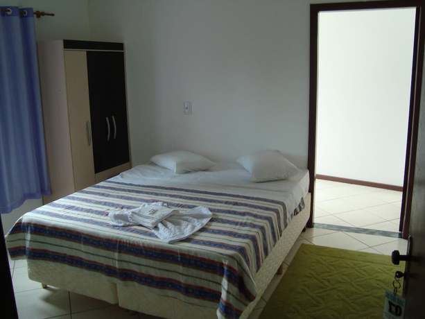 Imagen de la habitación del Hotel Iria's. Foto 5