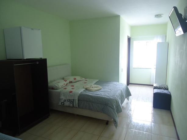 Imagen de la habitación del Hotel Iria's. Foto 15