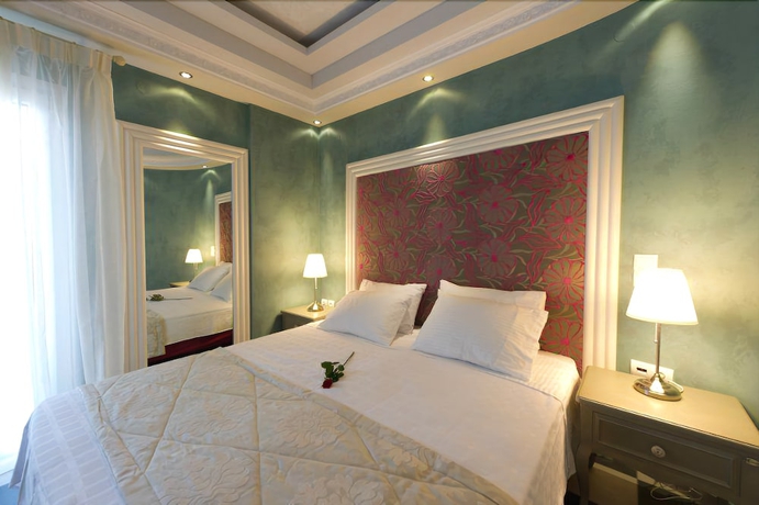 Imagen de la habitación del Hotel Irida Boutique. Foto 9