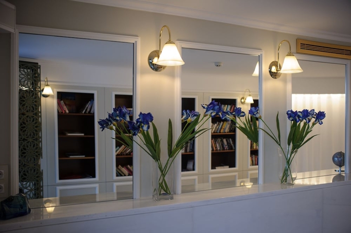 Imagen de los interiores del Hotel Irida Boutique. Foto 15