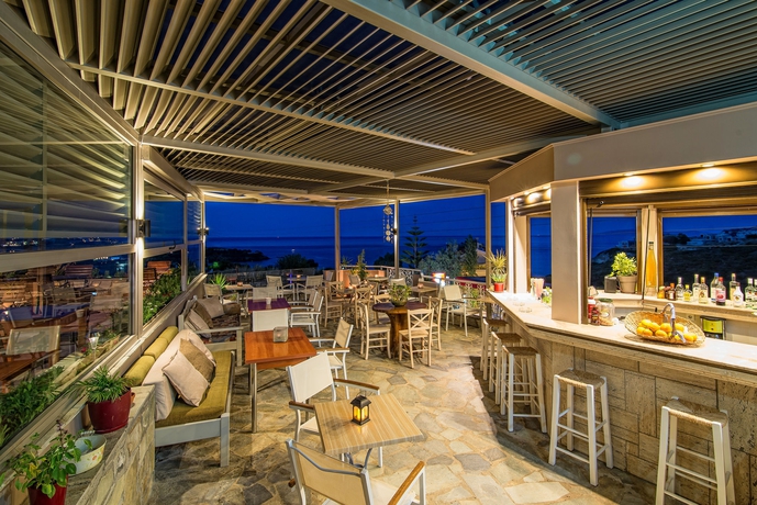 Imagen del bar/restaurante del Hotel Irida Mindful Living. Foto 2