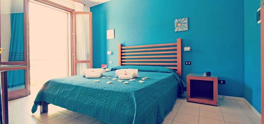 Imagen de la habitación del Hotel Iride, San Vito Lo Capo. Foto 12