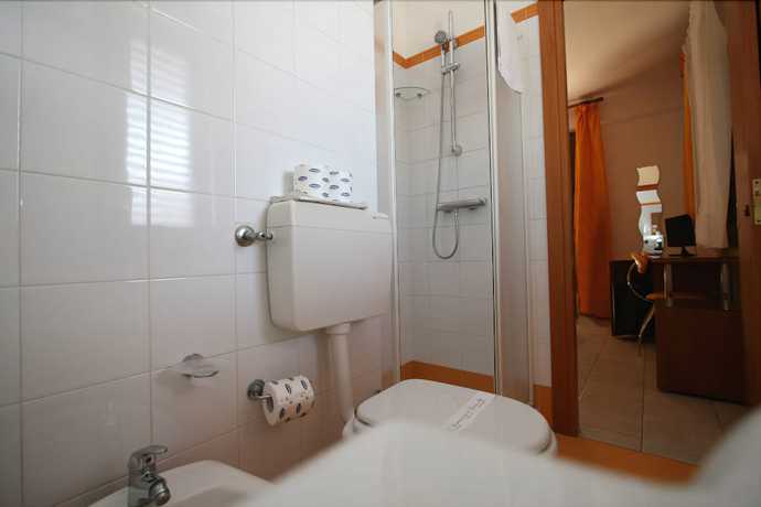 Imagen de la habitación del Hotel Iride, San Vito Lo Capo. Foto 14