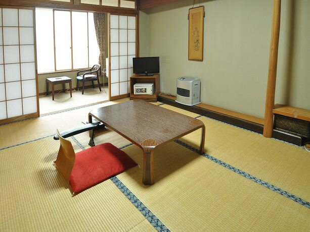 Imagen de la habitación del Hotel Irifuneso, Ureshino. Foto 18