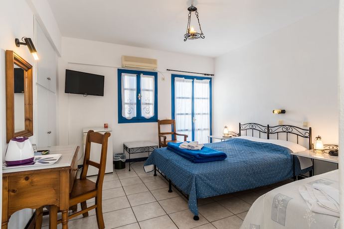 Imagen de la habitación del Hotel Irigeneia. Foto 16