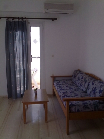 Imagen de los interiores del Hotel Irilena Apartments. Foto 7