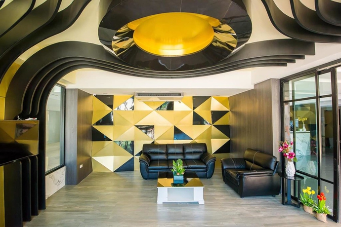Imagen de los interiores del Hotel Irin Beach Cha - Am. Foto 15