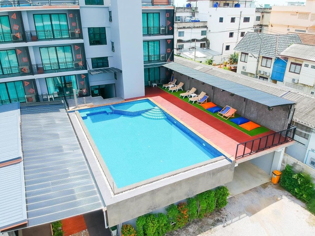 Imagen de la piscina del Hotel Irin Beach Cha - Am. Foto 19