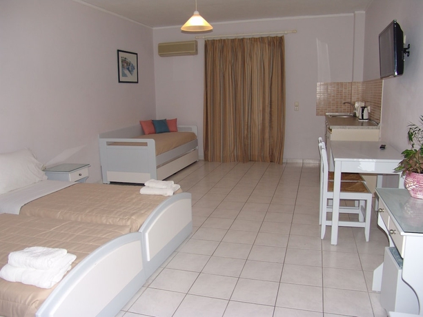 Imagen de la habitación del Hotel Irina Beach. Foto 8