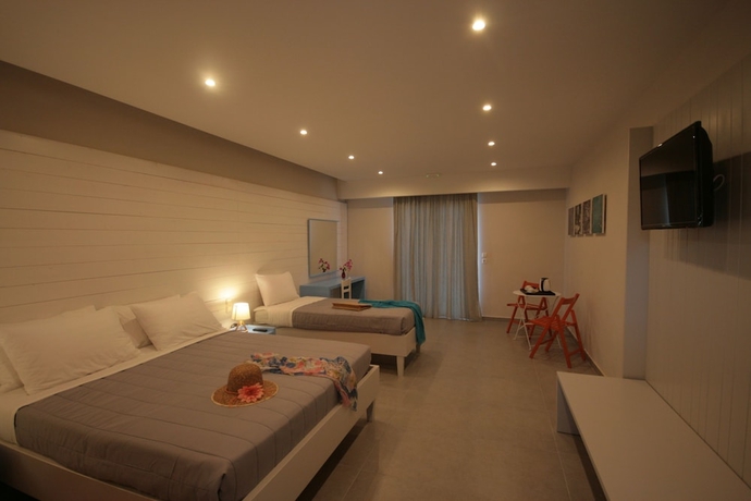 Imagen de la habitación del Hotel Irina Beach. Foto 12