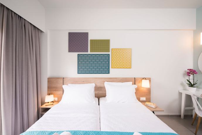 Imagen de la habitación del Hotel Irini Stalos Apartments. Foto 7