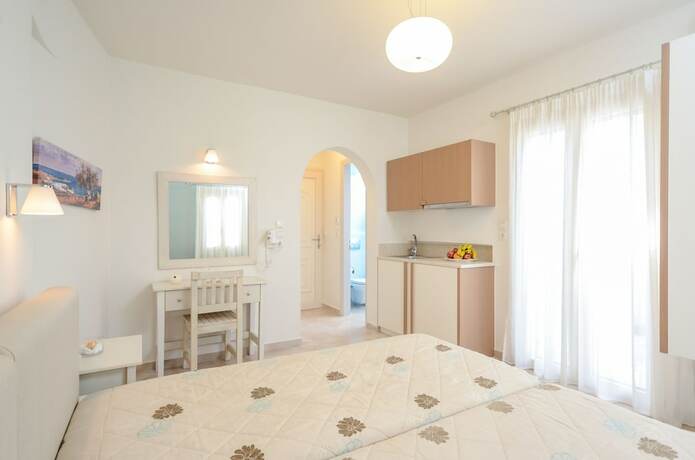 Imagen general del Hotel Irini Studios, Naxos. Foto 4