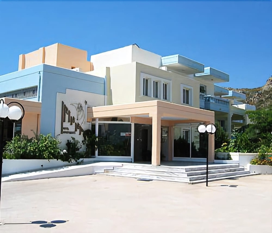 Imagen general del Hotel Irinna, Rodas. Foto 1