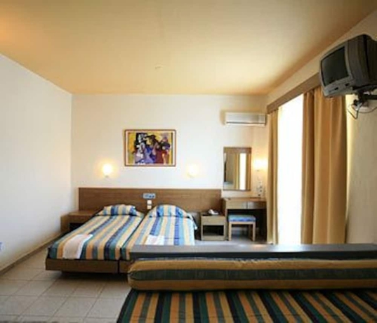 Imagen de la habitación del Hotel Irinna, Rodas. Foto 5