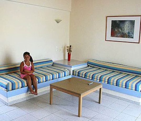 Imagen de la habitación del Hotel Irinna, Rodas. Foto 9