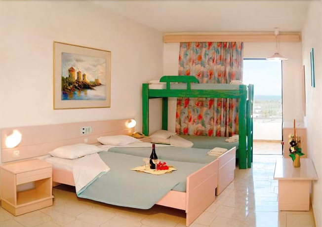 Imagen de la habitación del Hotel Iris, AFANTOU. Foto 8