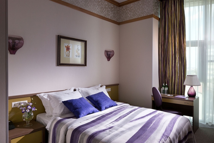 Imagen de los interiores del Hotel Iris Art. Foto 15