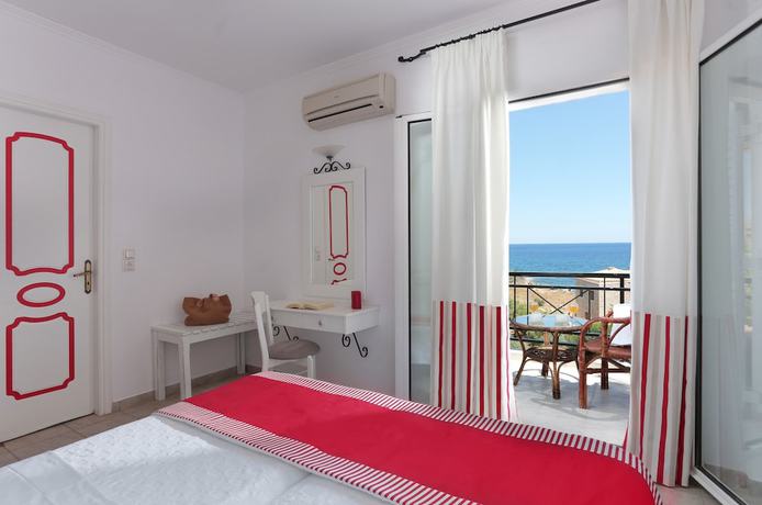 Imagen de la habitación del Hotel Iris Beach. Foto 15