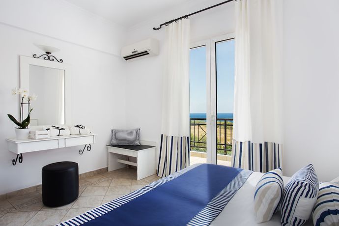 Imagen de la habitación del Hotel Iris Beach. Foto 19