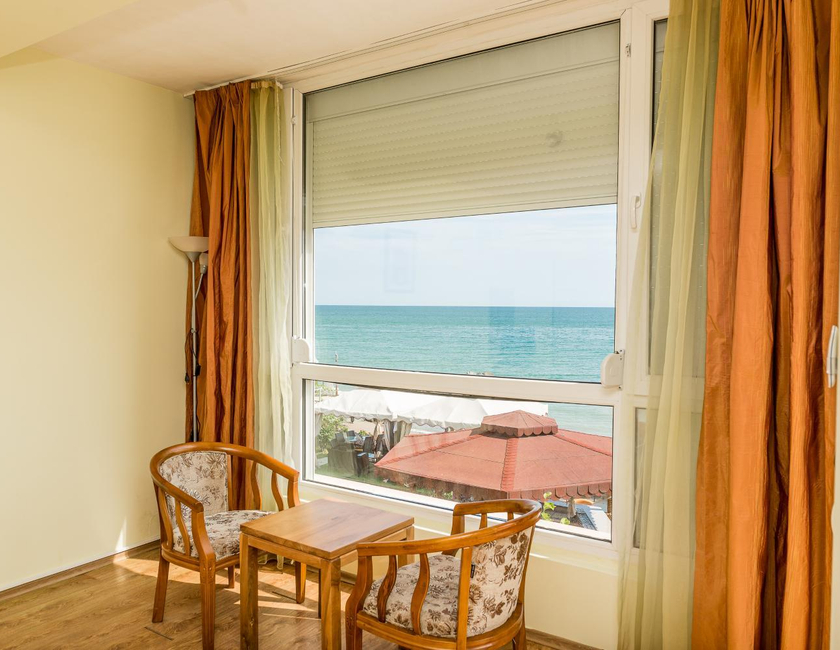 Imagen general del Hotel Iris Beach - Half Board. Foto 13