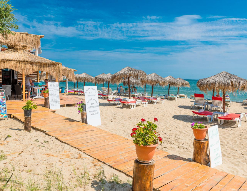 Imagen general del Hotel Iris Beach - Half Board. Foto 15