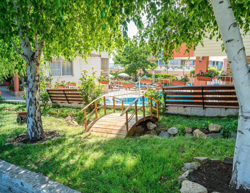 Imagen general del Hotel Iris Beach - Half Board. Foto 17