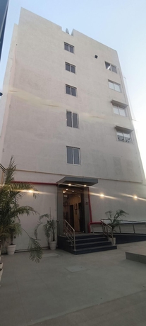 Imagen general del Hotel Iris Beacon, Rajkot. Foto 1